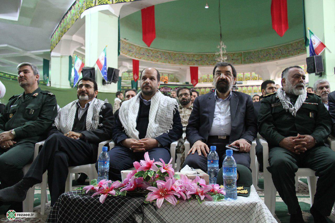 گزارش تصویری از سفر سردار سرلشکر پاسدار محسن رضایی به خوزستان و انتقال تجربه به فرماندهان در شلمچه