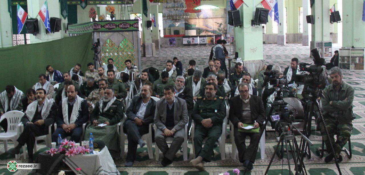 گزارش تصویری از سفر سردار سرلشکر پاسدار محسن رضایی به خوزستان و انتقال تجربه به فرماندهان در شلمچه