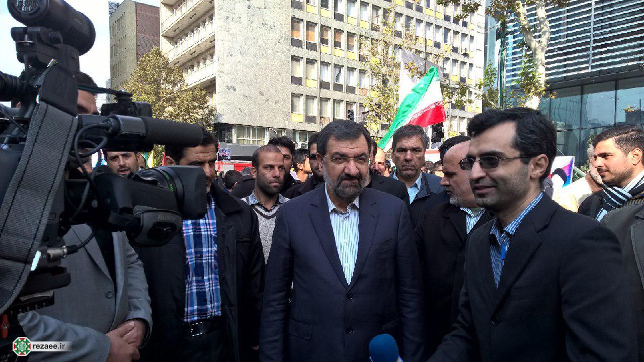 حضور دکتر رضایی در راهپیمایی ضد استکباری مردم تهران