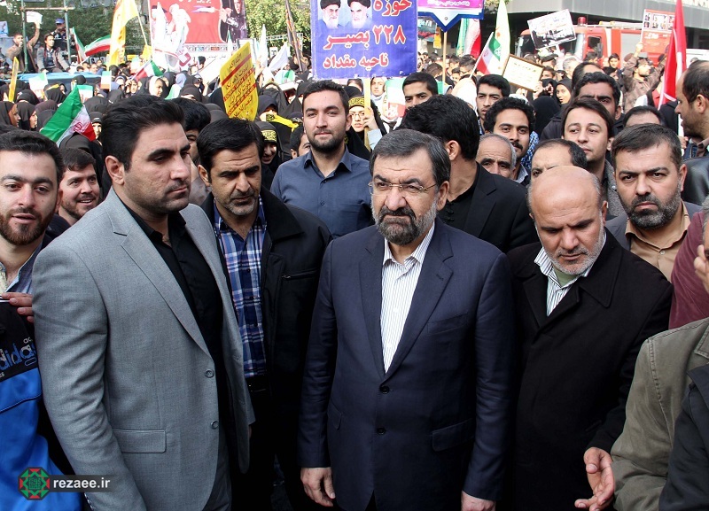 گزارش تصویری حضور دبیر مجمع تشخیص مصلحت نظام در راهپیمایی روز سیزده آبان