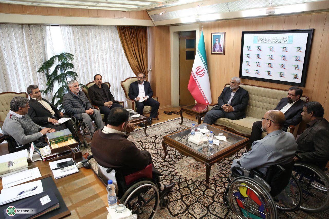 دیدار اعضای شورای عالی انجمن های جانبازان با دکتر محسن رضایی