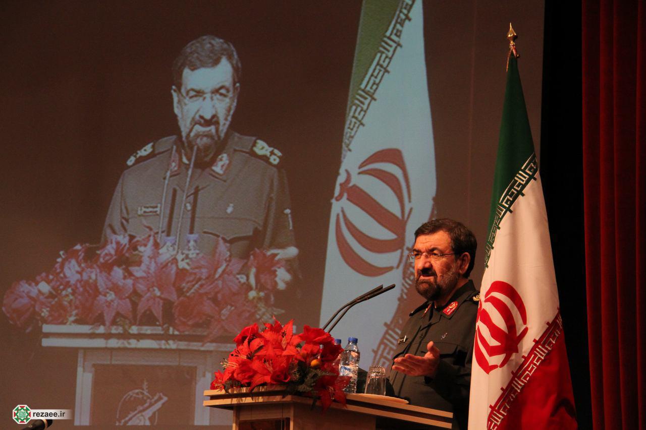 گزارش تصویری سخنرانی سرلشکر رضایی در میان فرماندهان سپاه استان فارس