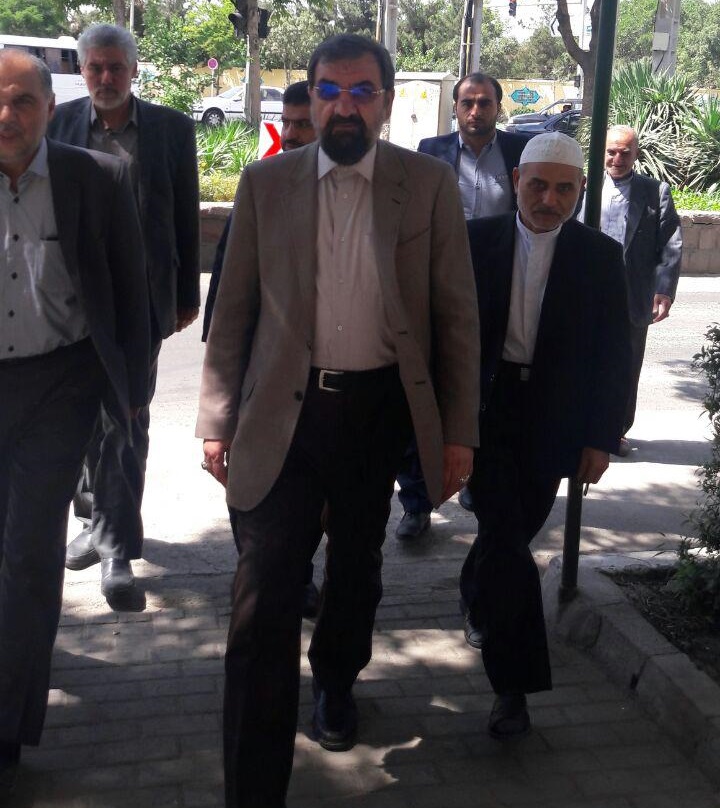 بازدید دکتر محسن رضایی از خیریه انصار الهادی در مشهد