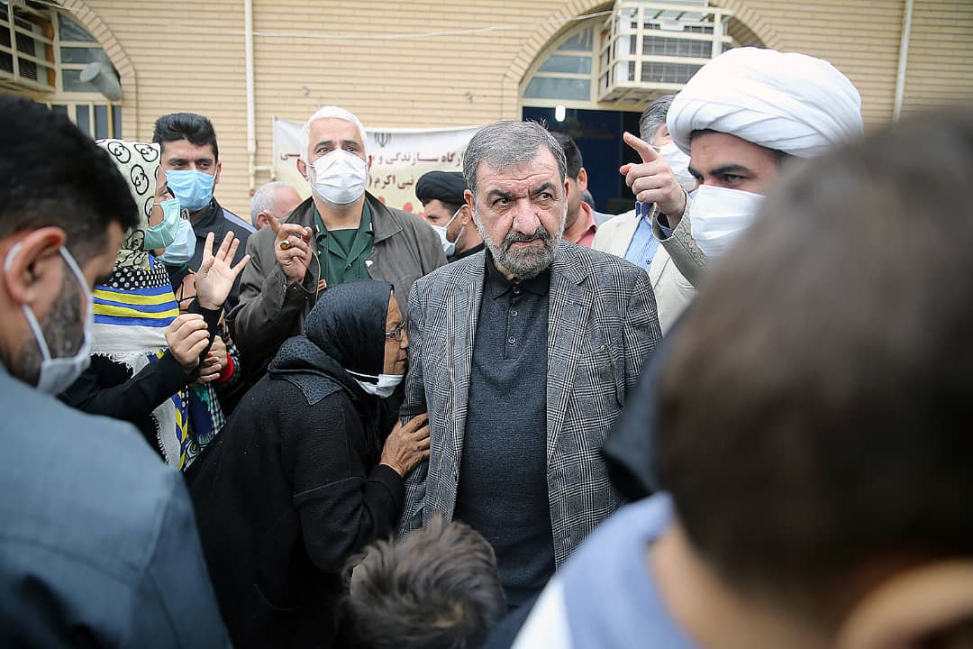 دست به دست هم بدهیم تا آبادانی وپیشرفت ایران را رقم بزنیم / هدف انقلاب اسلامی، آبادانی دنیا و آخرت مردم ایران است