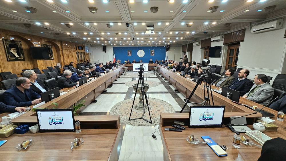 کارآفرینان و تولیدکنندگان مایه افتخار هستند / دشمنان نمی‌خواهند کشوری به نام ایران وجود داشته باشد